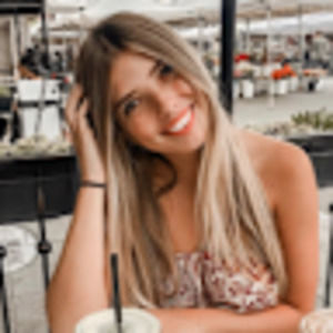 Meet your Posher, Alyssa